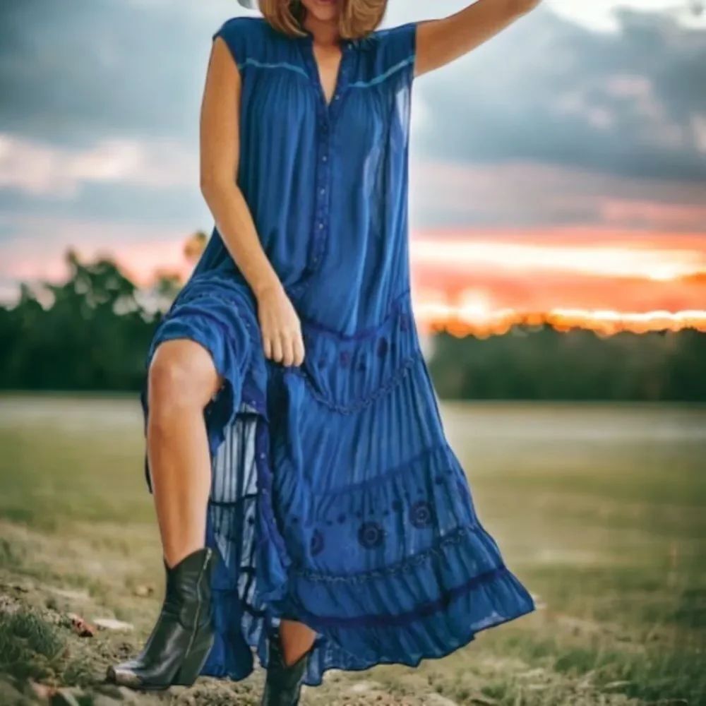 NWT FREE PEOPLE Pretty Cozy Embroidered Maxi Dress M